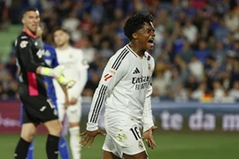 Hàng công hoàn hảo của MU khi chiêu mộ "Ronaldo tiếp theo"