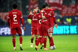 Liverpool và Chelsea cùng thắng ở vòng bảng Champions League