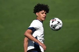 Lời nhắn ba từ của Ronaldo gửi con trai