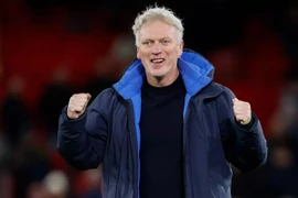 Đội đầu tiên trong lịch sử Premier League làm được điều không tưởng trước MU