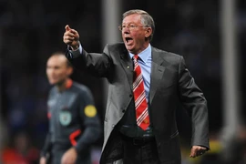 Sir Alex Ferguson cảnh báo khi MU lên danh sách chuyển nhượng 8 cầu thủ