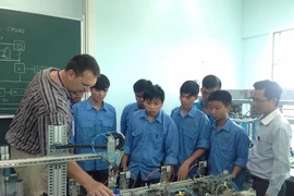 Sinh viên 4.0 không nhất thiết 'đến hẹn lại ra trường'
