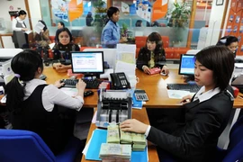 Ngân hàng lương 30 triệu, than khó tuyển nhân viên