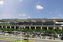 Sân bay Nội Bài tặng 3.000 phần quà cho phóng viên quốc tế