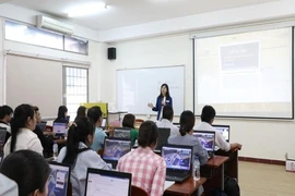 Giáo dục trực tuyến đang 'hot' tại Việt Nam