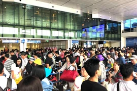 Hàng không tăng chuyến và bay đêm phục vụ cao điểm tết