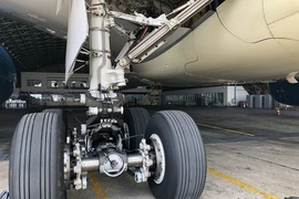 Tăng cường bảo dưỡng máy bay nằm sân lâu ngày do dịch