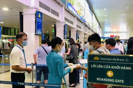 Rà soát năng lực soi chiếu tại sân bay Tân Sơn Nhất, Nội Bài 