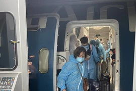 240 công dân đầu tiên từ Mỹ về Việt Nam trong năm 2021 