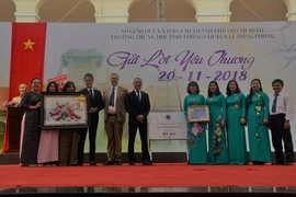 Trao nhãn hiệu LabelFrancEducation cho 2 trường THPT TP.HCM