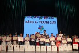 500 thí sinh nhận giải thưởng Nét Vẽ Xanh lần thứ 22
