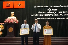 Bí thư Nhân: 'Thầy cô phải là tấm gương để học sinh noi theo'