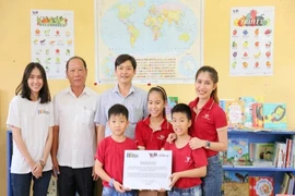 8 thư viện cùng hơn 8000 cuốn sách cho học sinh miền Tây