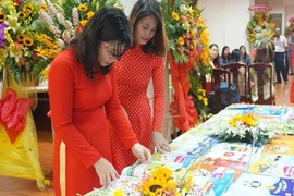 NXB Giáo dục Việt Nam cung ứng 40.000 bản sách mẫu