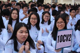 TP.HCM lấy ý kiến phụ huynh việc đeo khẩu trang trong trường