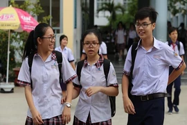 Đi học lại, học sinh TP.HCM được cấp khẩu trang miễn phí