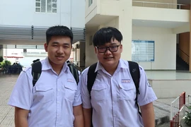Thí sinh tham dự kỳ thi vào lớp 10 chuyên trường Trung học Thực hành. Ảnh: DANH NGUYỄN