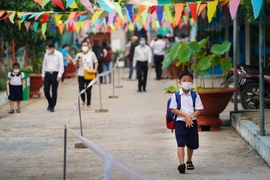 Nóng: TP.HCM thí điểm dạy học trực tiếp từ 13-12