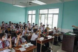 Phụ huynh bị lừa bằng chiêu “con té lầu”: Trường học tăng cường bảo mật thông tin cá nhân