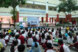 Phụ huynh bị truy thu hơn 13 triệu đồng: Nhà trường, phòng GD&ĐT nói gì?