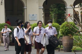 Đề văn học sinh giỏi quốc gia: Nóng hổi hơi thở cuộc sống