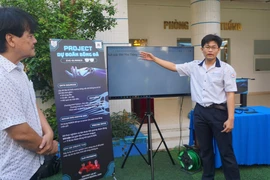 Bất ngờ trước sản phẩm trí tuệ nhân tạo do HS thiết kế tại ngày hội STEM