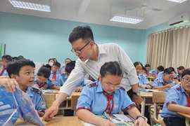 Sở GD&ĐT TP.HCM đề xuất chi 421 tỉ đồng hỗ trợ học phí THCS 