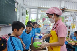 Năm học mới, tiền ăn bán trú tại TP.HCM được thu như thế nào?
