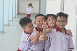 Năm học mới, TP.HCM hướng dẫn thu học phí và các khoản thu khác