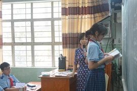Thi lớp 10: Thấp thỏm lo môn thứ 3