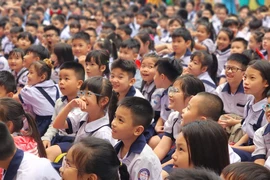 Sau kỳ nghỉ Tết, học sinh ‘vui hết sảy’ khi tới trường