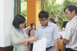 Gần 7.000 thí sinh TP.HCM thi học sinh giỏi lớp 12