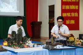 Học sinh tái hiện lịch sử qua các mô hình độc đáo tại 'Bản hùng ca đất Việt'