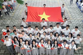 TP.HCM miễn học phí toàn bộ học sinh: Niềm vui nhân đôi