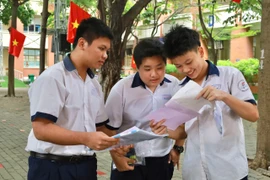 Nóng: TP.HCM công bố điểm chuẩn vào lớp 10