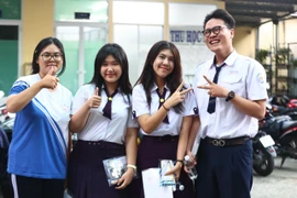 8 giờ sáng nay, công bố điểm thi tốt nghiệp THPT, mời bạn đọc tra cứu trên PLO.VN