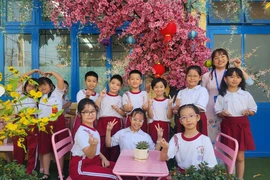 TP.HCM chi quà Tết Bính Ngọ 2 triệu đồng cho mỗi giáo viên