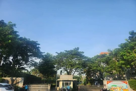 Khẩn trương chuyển trụ sở cũ của UBND Quận 12 và Tân Phú thành trường học