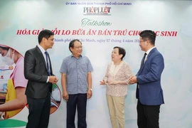 Bữa ăn bán trú: Bài toán niềm tin và kiểm soát chuỗi thực phẩm