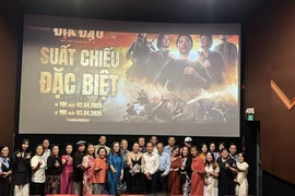 Kiều bào xúc động khi xem phim 'Địa đạo: Mặt trời trong bóng tối'