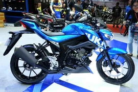 Giá xe máy Suzuki tháng 7: Mua xe giảm ngay lệ phí trước bạ 