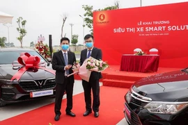 VinFast bất ngờ cho khách hàng đổi xe cũ lấy xe mới