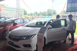 Thị trường ô tô tăng trưởng 26% dù doanh số xe Ford giảm mạnh