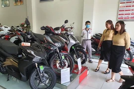 Tạm dừng đăng kí biển số, xe máy Honda giảm sâu hút khách mua online