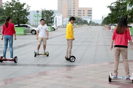 Xe điện cân bằng có được chạy trên đường như xe điện?