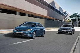 Kia K3 có giá lăn bánh chỉ từ 637 triệu đồng đe nẹt Hyundai Elantra, Honda Civic