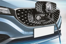 Các mẫu ô tô điện nhiều công nghệ có giá chỉ hơn 300 triệu đồng