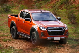 Chuyên gia lý giải doanh số Mitsubishi Triton vượt mặt 'vua bán tải'