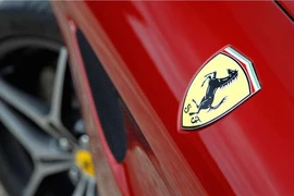 Hãng xe Ferrari sắp tung ra 15 mẫu siêu xe trong đó có cả xe chạy điện