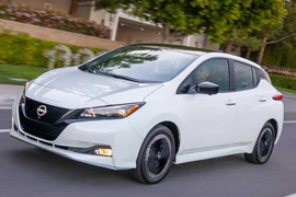 Xe hybrid, xe điện và cả ô tô cũ cũng đua nhau tăng giá theo giá xăng